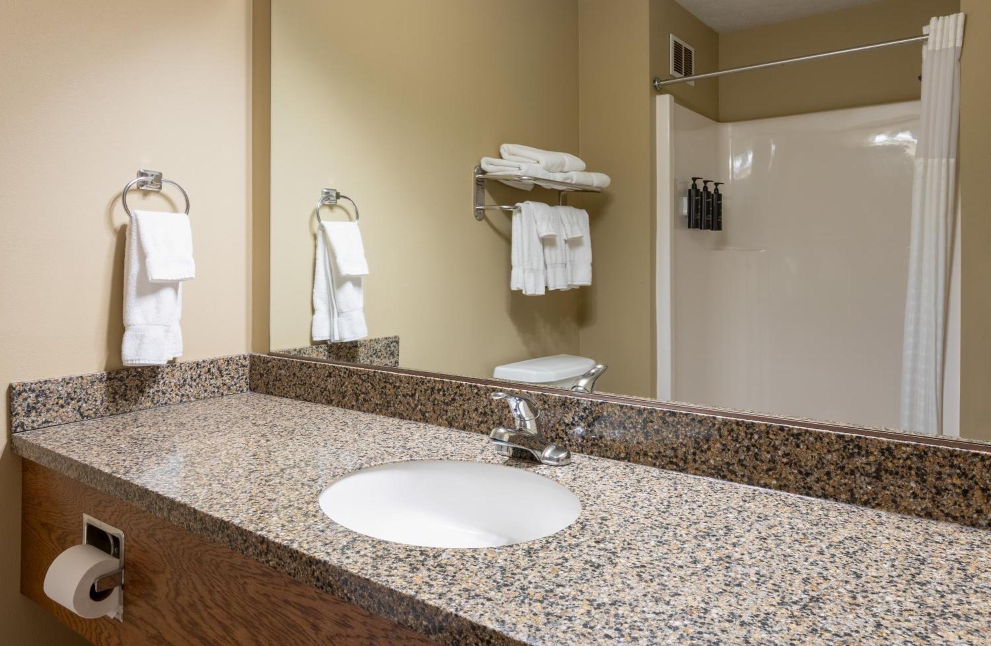 Grandstay Inn & Suites Of Luverne Exterior foto